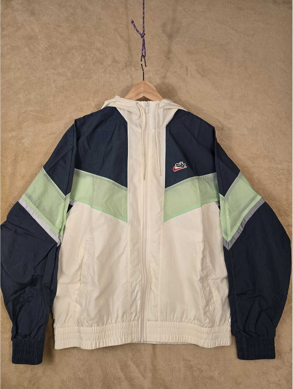 Rare Vintage Nike Windrunner Windbreaker Jacket Nylon Size Medium
